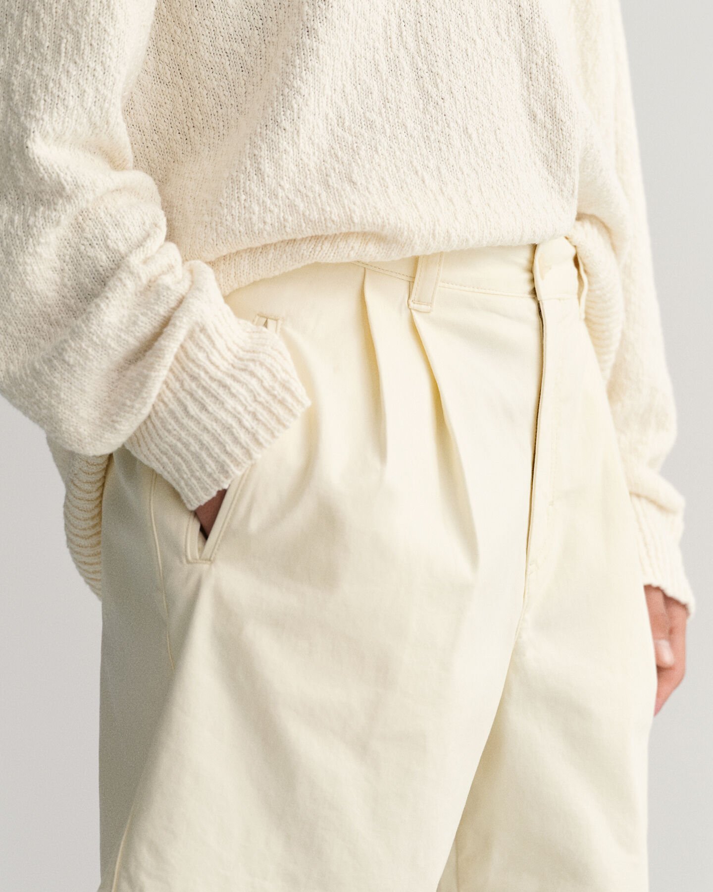 Relaxed Fit Shorts mit Bundfalten