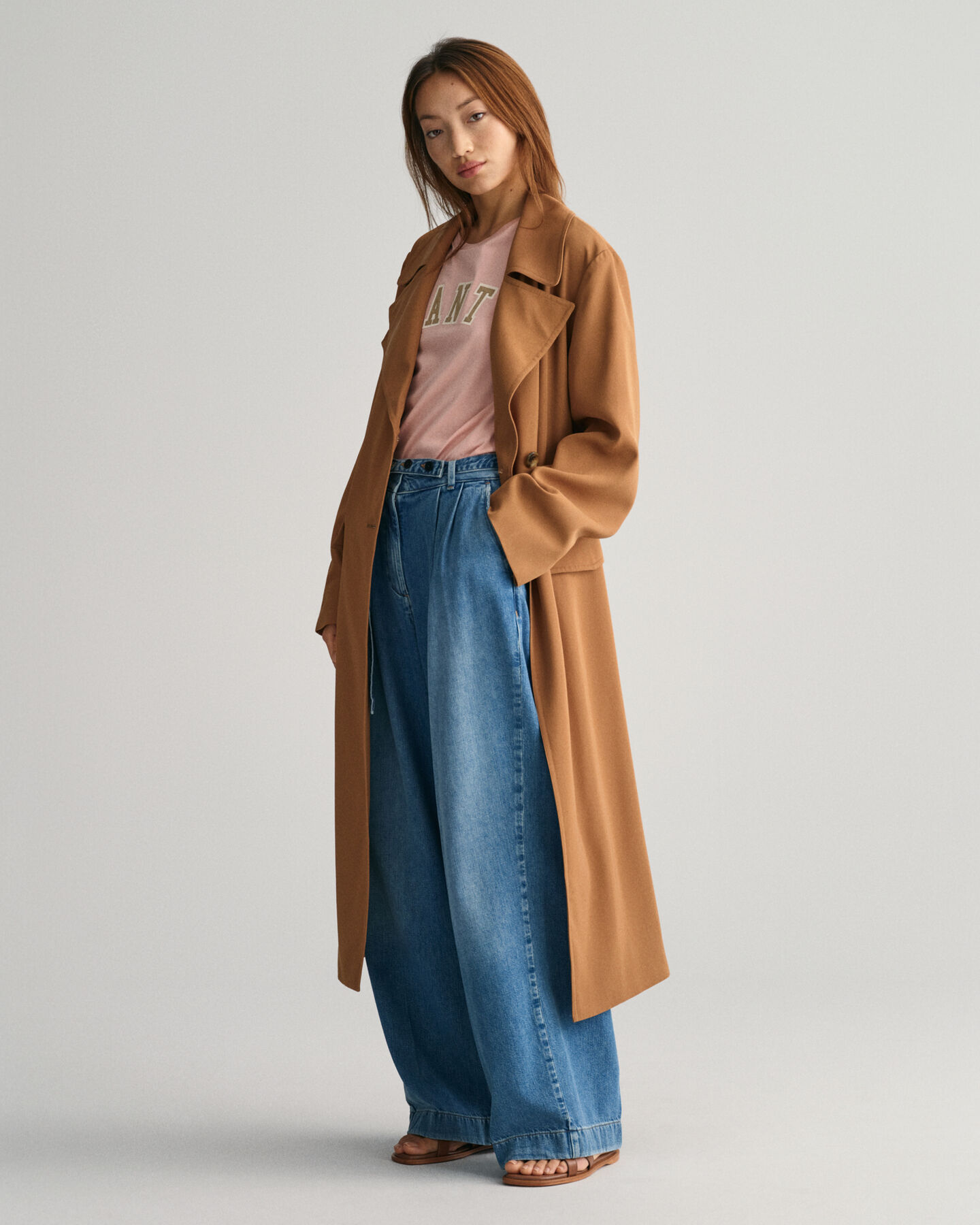 Rundhals-T-Shirt mit Logo