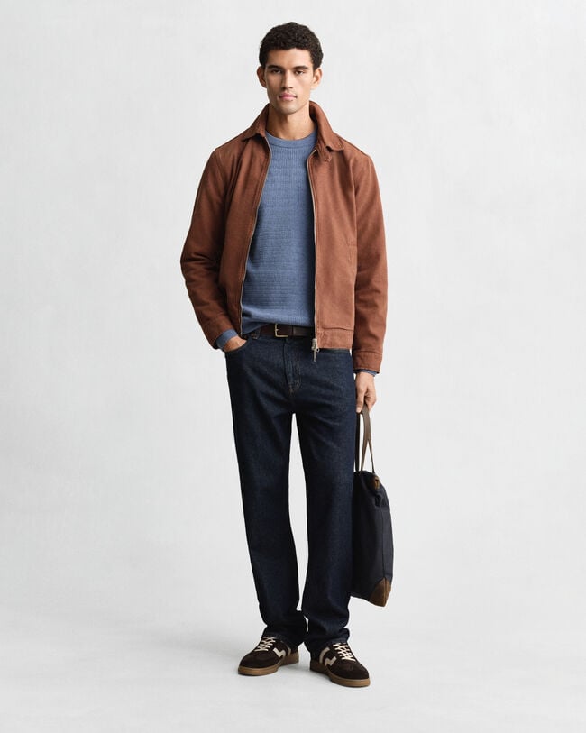 Rundhalspullover mit Mini-Zopfmuster