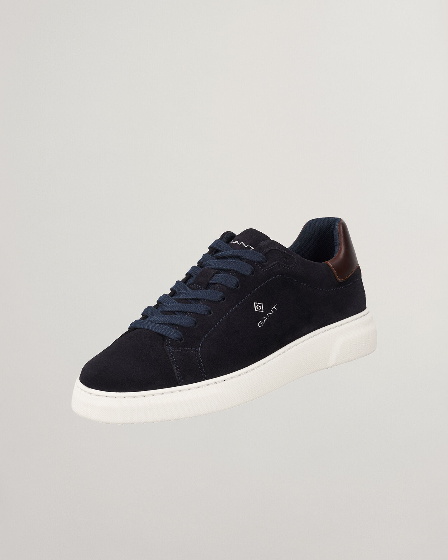 Joree Sneaker