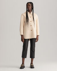 Handbestickte Hemdjacke