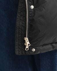 Mittellange Daunenjacke