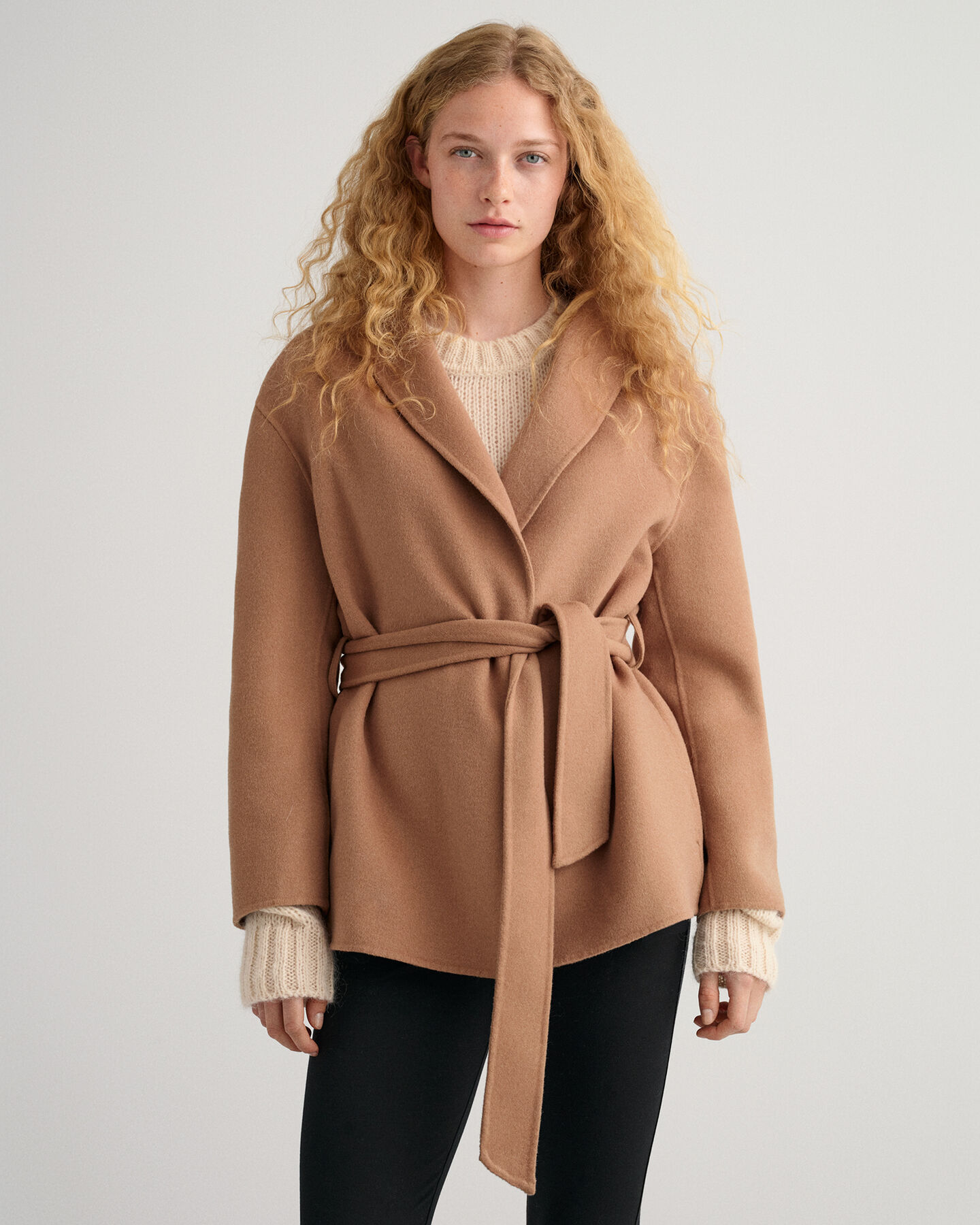 Handgenähter Blazer mit Gürtel