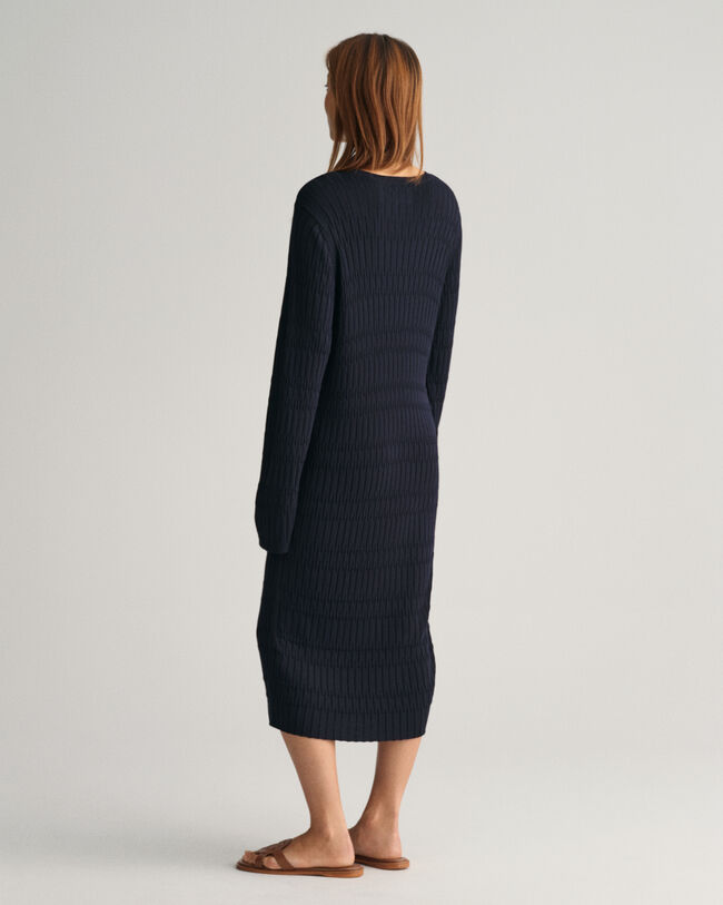 Strukturiertes Strickkleid