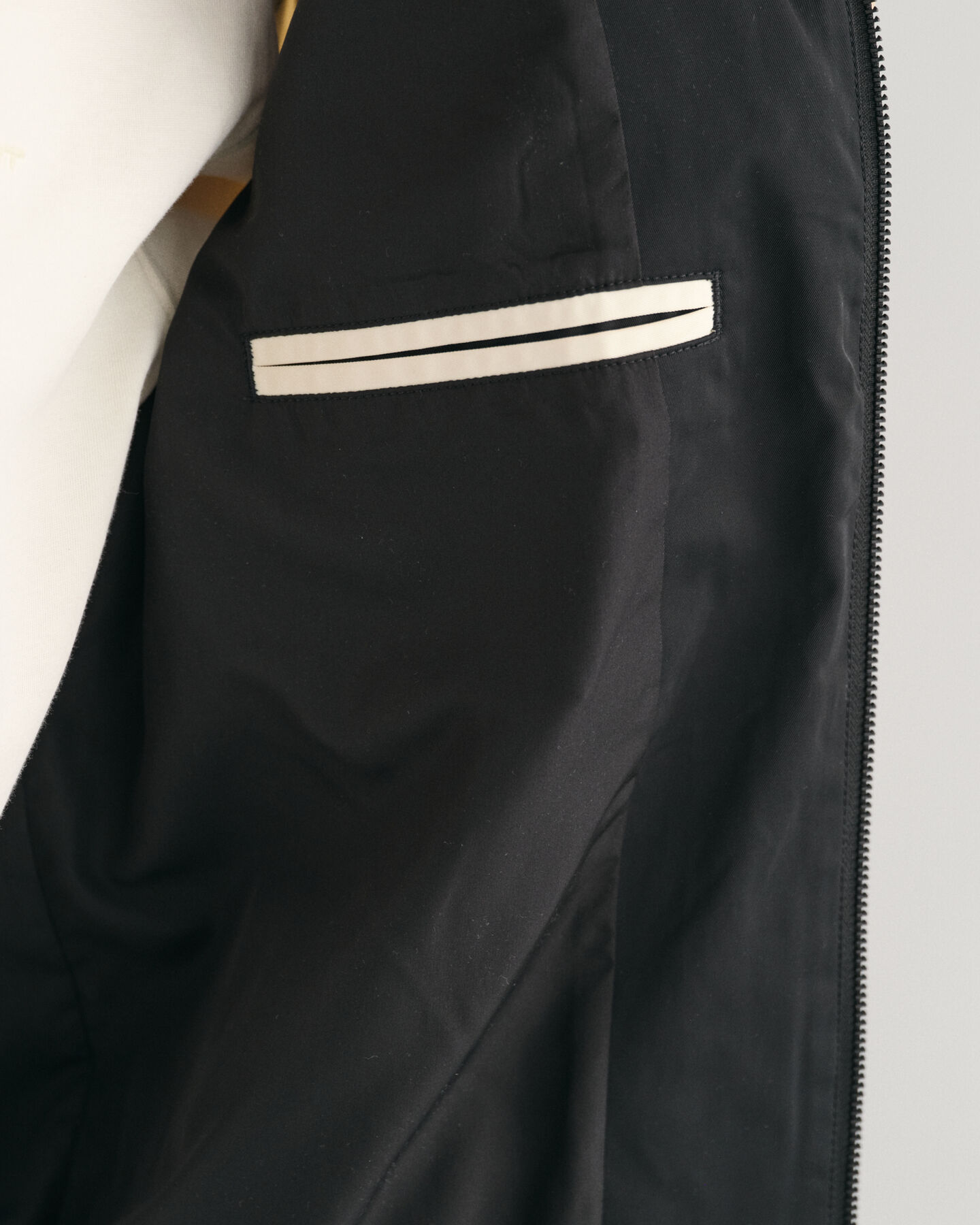 Leichte GANT Varsity Jacke