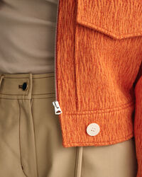 Verkürzte Bouclé Jacke