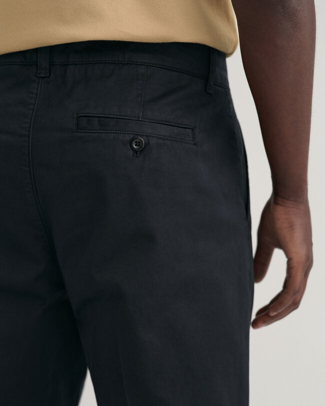 Tapered Bundfaltenhose