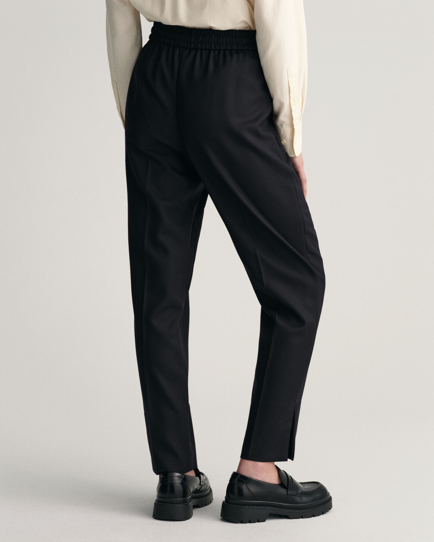 Pull-On Hose mit schmal zulaufendem Bein