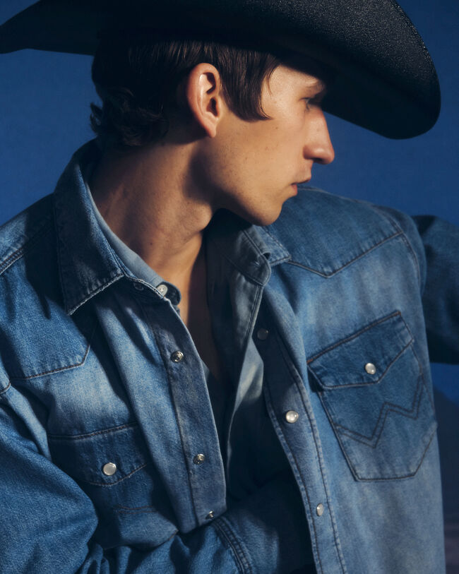 Wrangler x GANT Relaxed Fit Denim Western Hemd