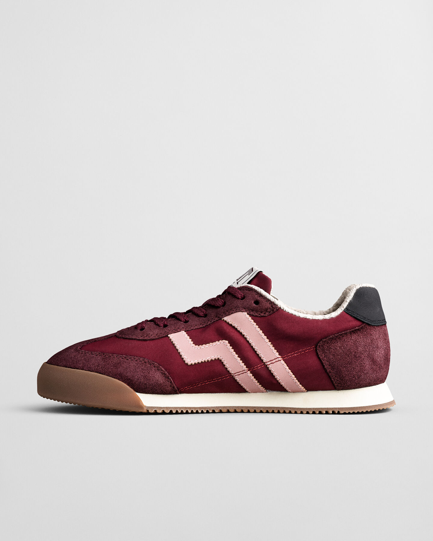 Beylana Sneaker aus Veloursleder