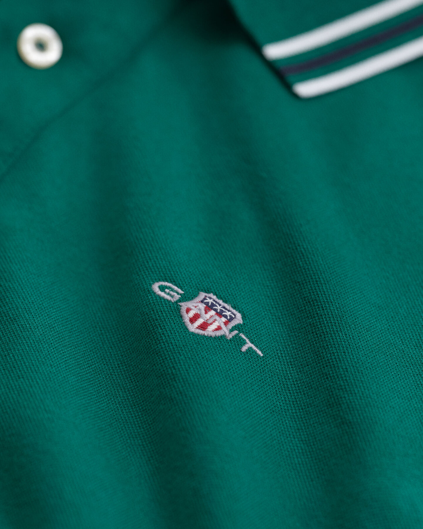 Poloshirt mit Kragenstreifen