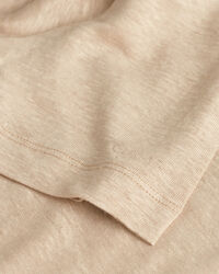 Leinen T-Shirt mit V-Ausschnitt