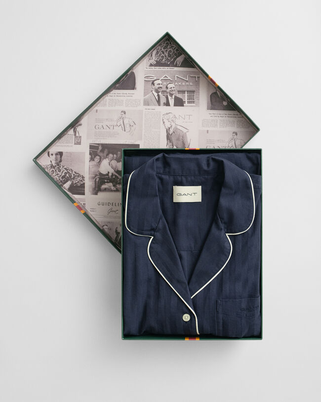 Pyjama mit Satinstreifen in Geschenkbox