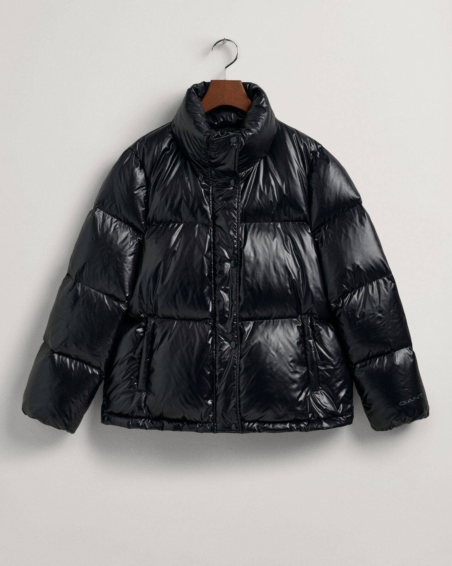 Verk&uuml;rzte Daunenjacke