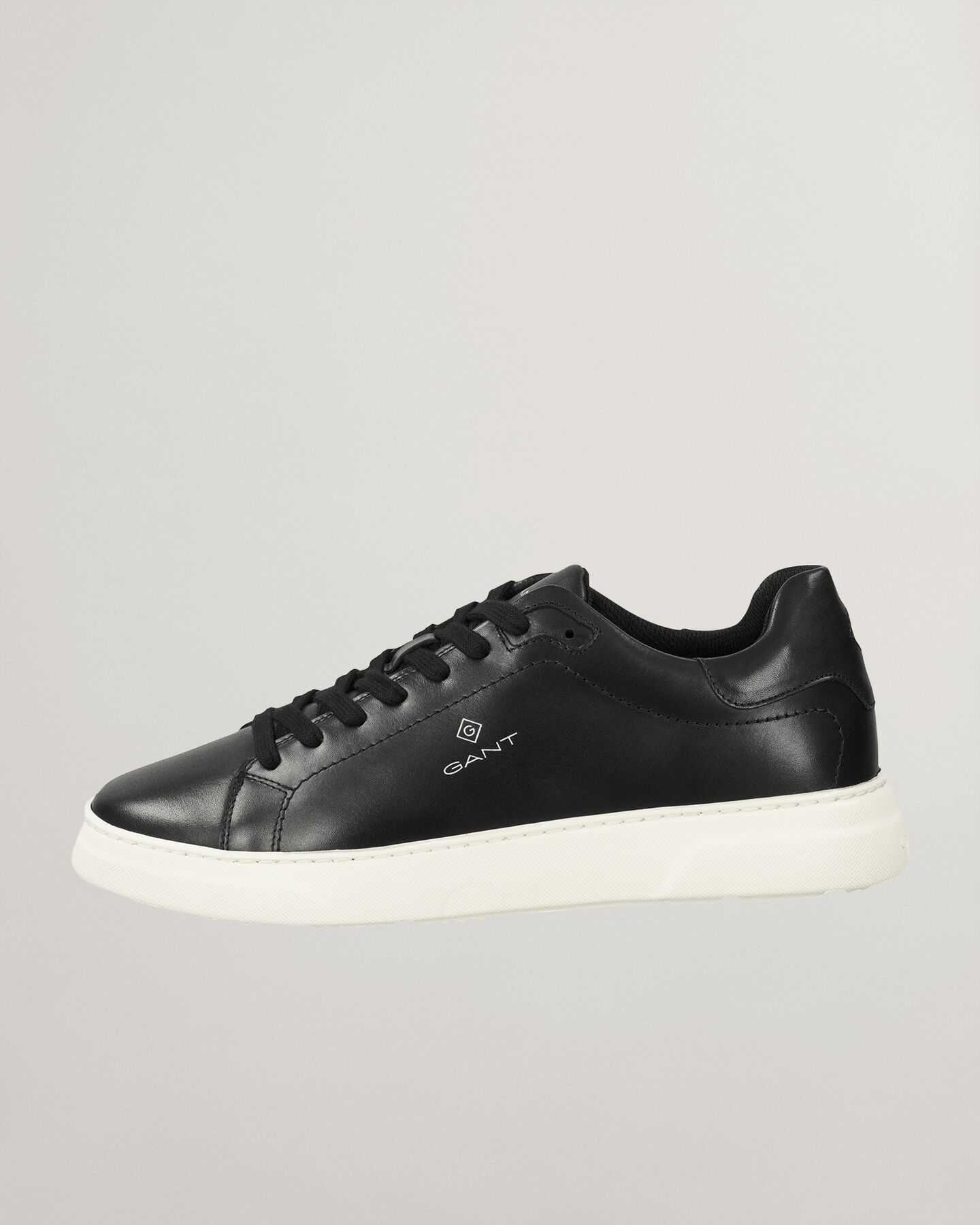 Joree Sneaker