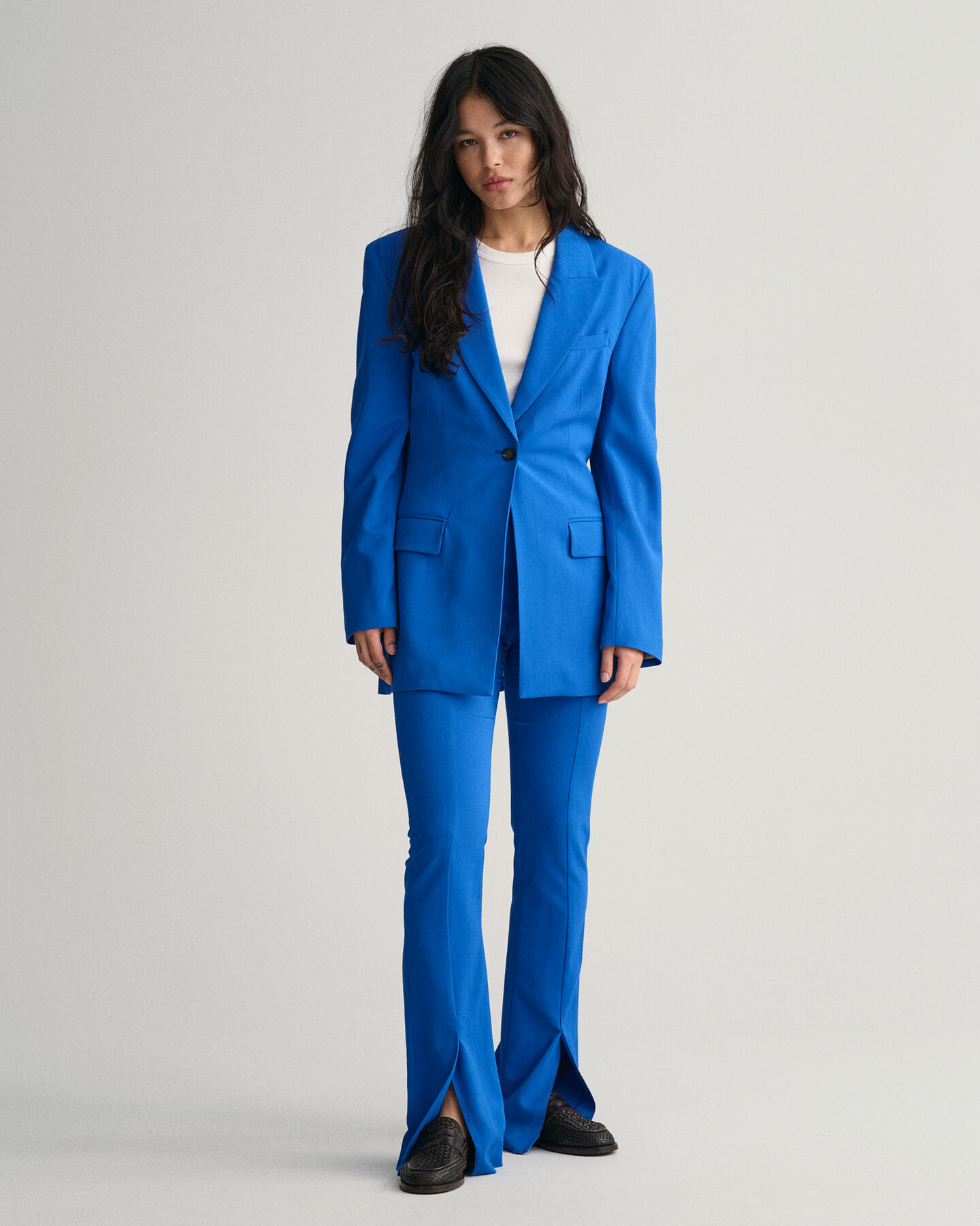 Taillierter Blazer mit breiten Schultern