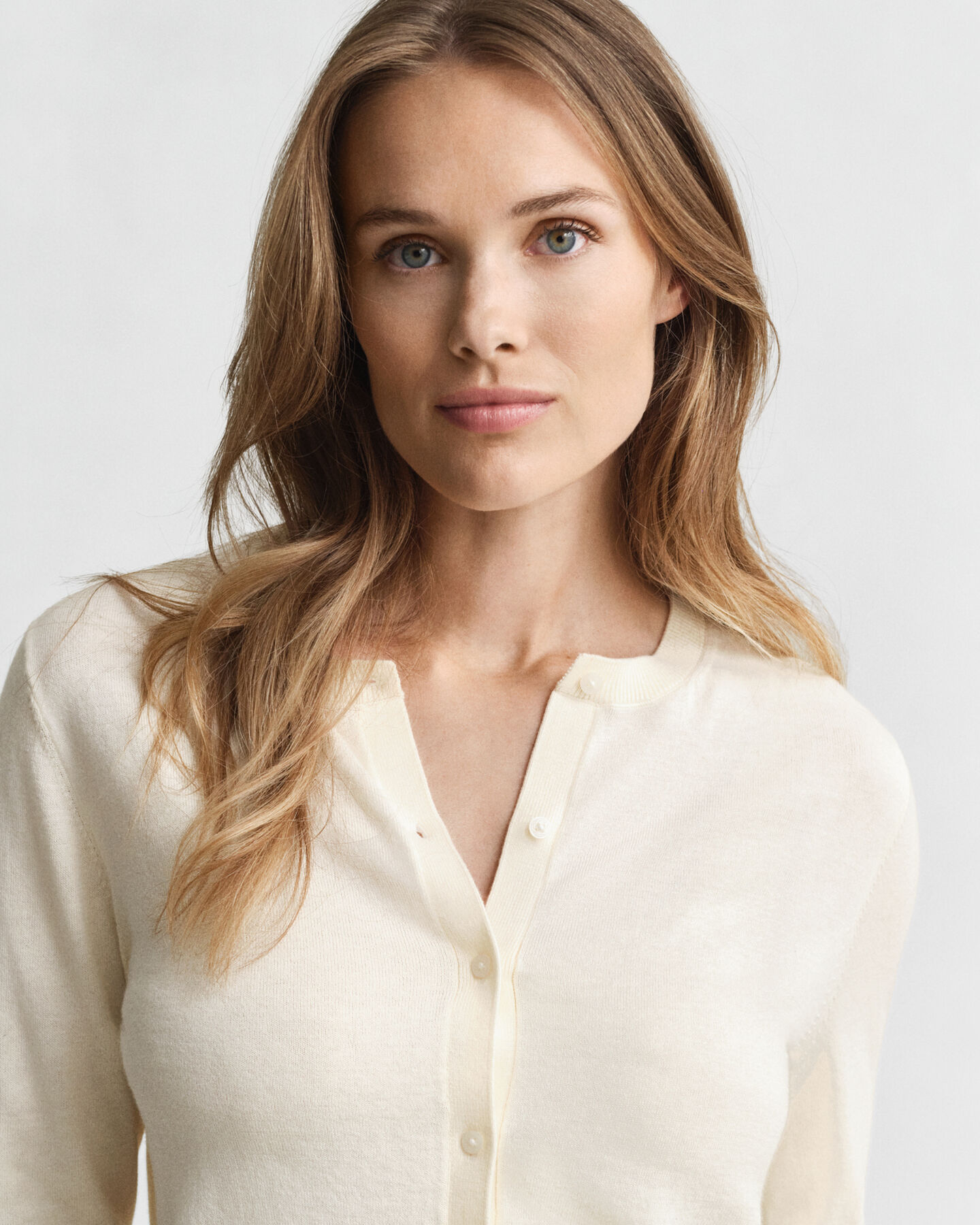 Leichte Rundhals-Strickjacke