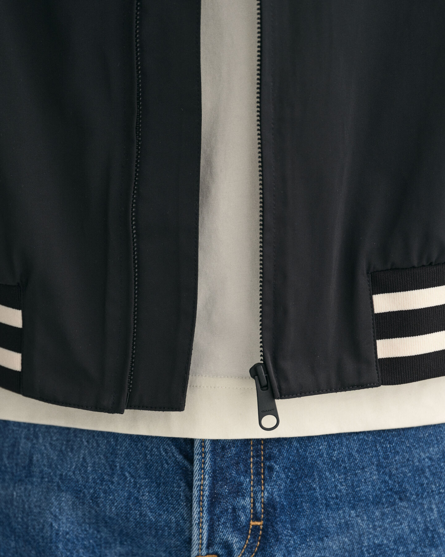 Leichte GANT Varsity Jacke