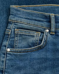 Verkürzte Slim Fit Jeans