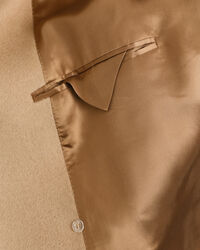 Zweireihiger Wollmantel