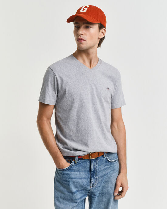 Slim Fit Shield T-Shirt mit V-Ausschnitt