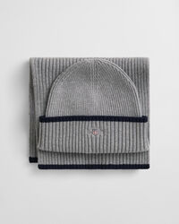 Essential Beanie und Schal im Geschenkset