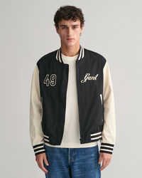 Leichte GANT Varsity Jacke