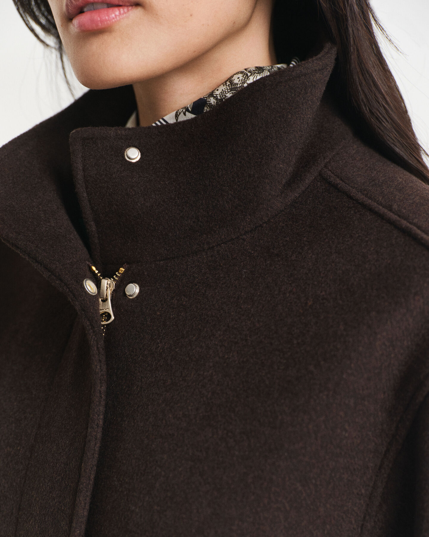 Kurze Reißverschlussjacke aus Wolle