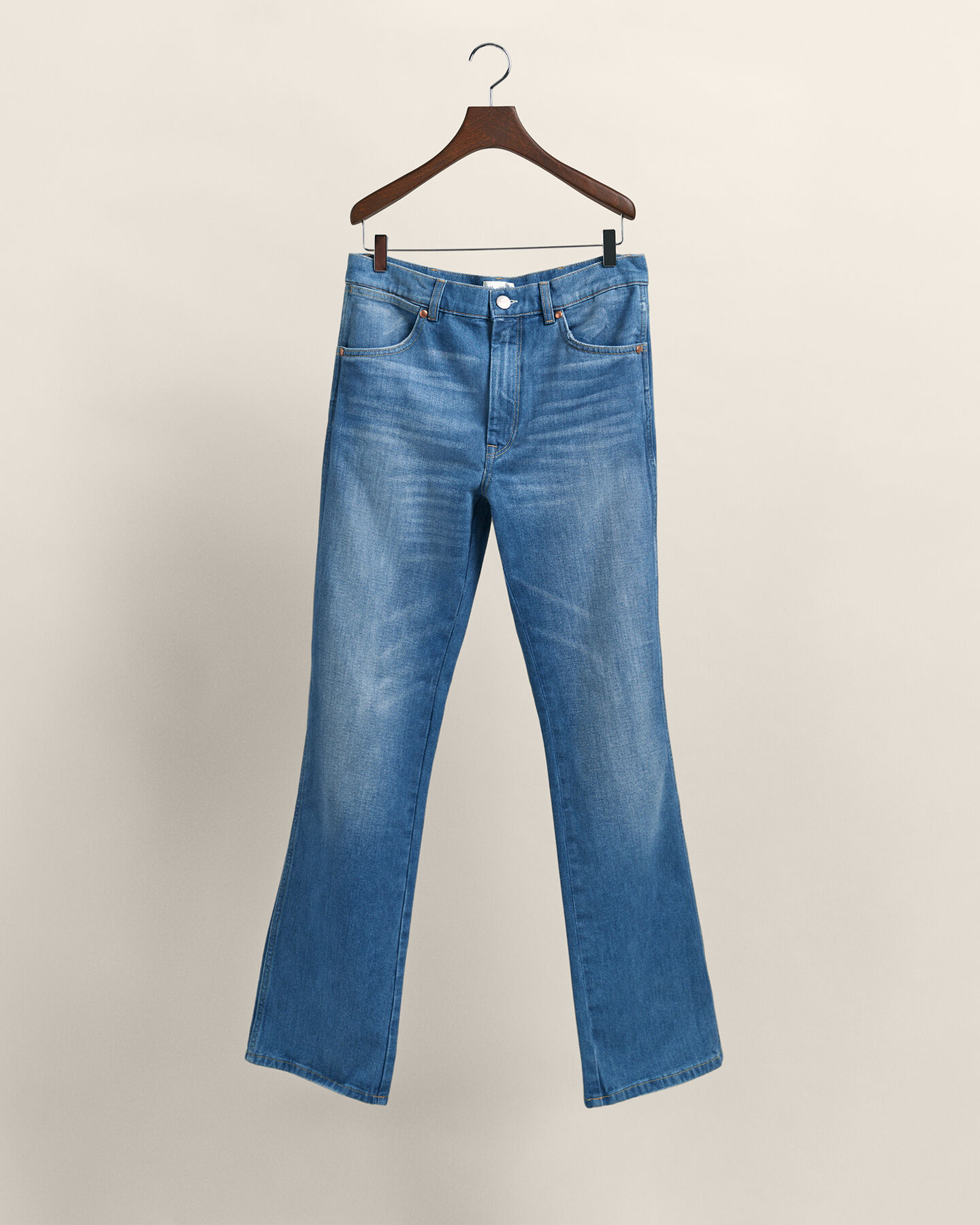 Wrangler x GANT Bootcut Jeans