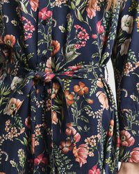 Hemdblusenkleid aus Viskose mit Blumen-Print