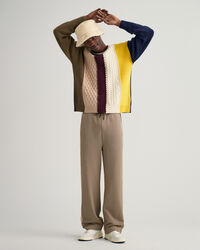 Patchwork Rundhalspullover mit Zopfmuster