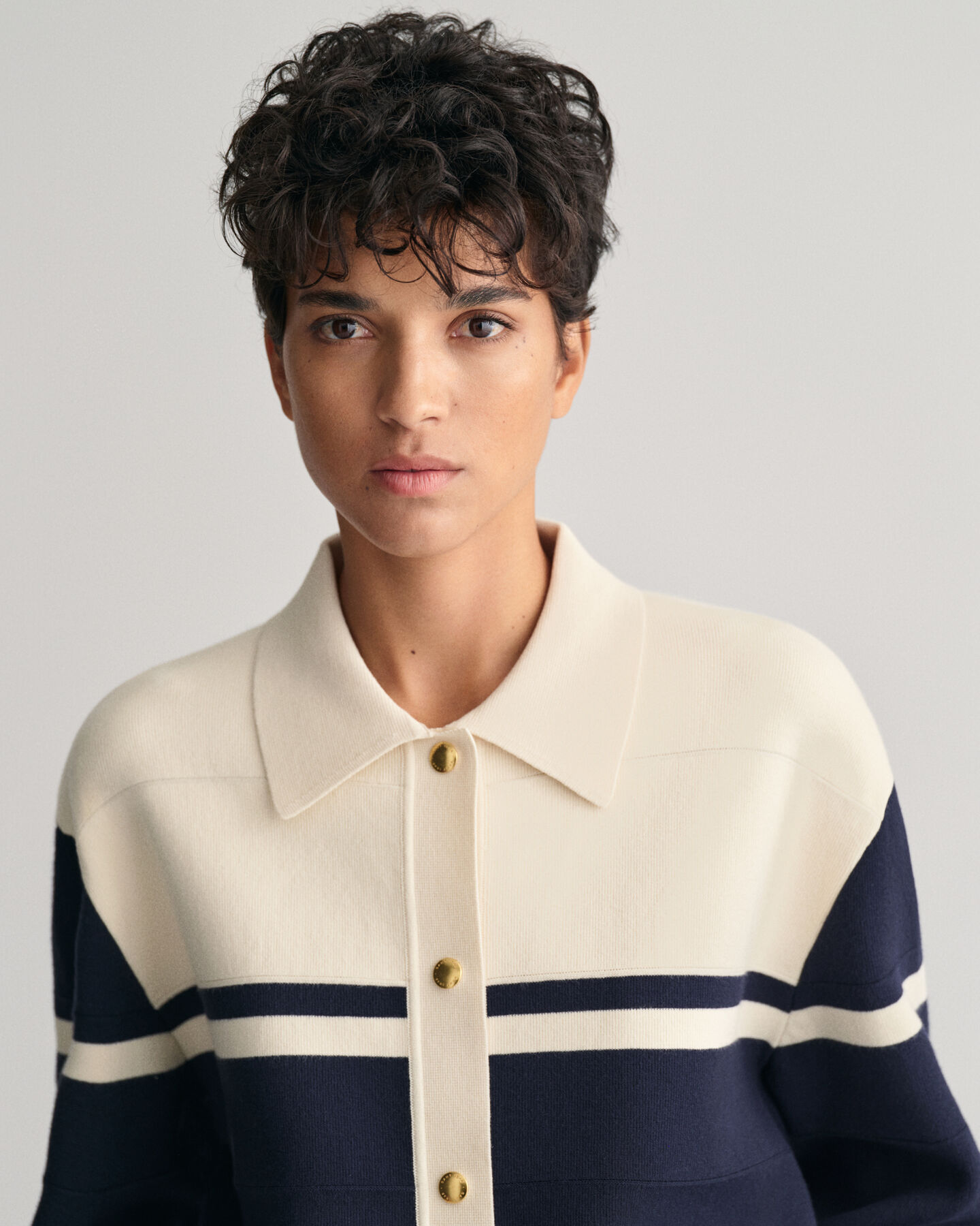 Color Blocked Strickjacke