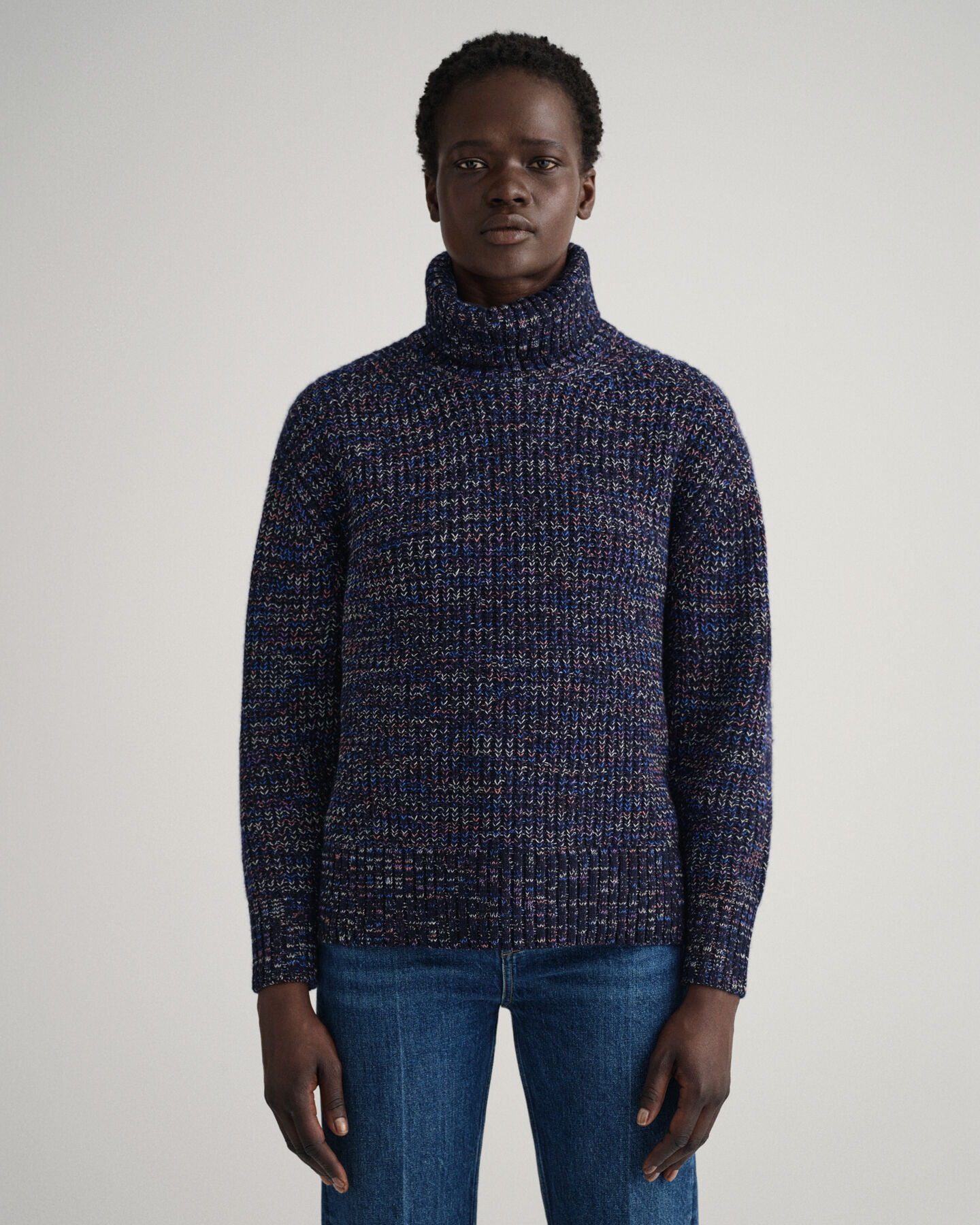 Mehrfarbiger Rollkragenpullover