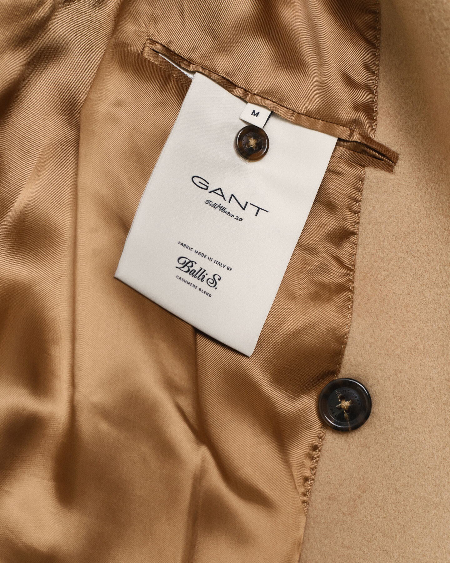 Zweireihiger Wollmantel