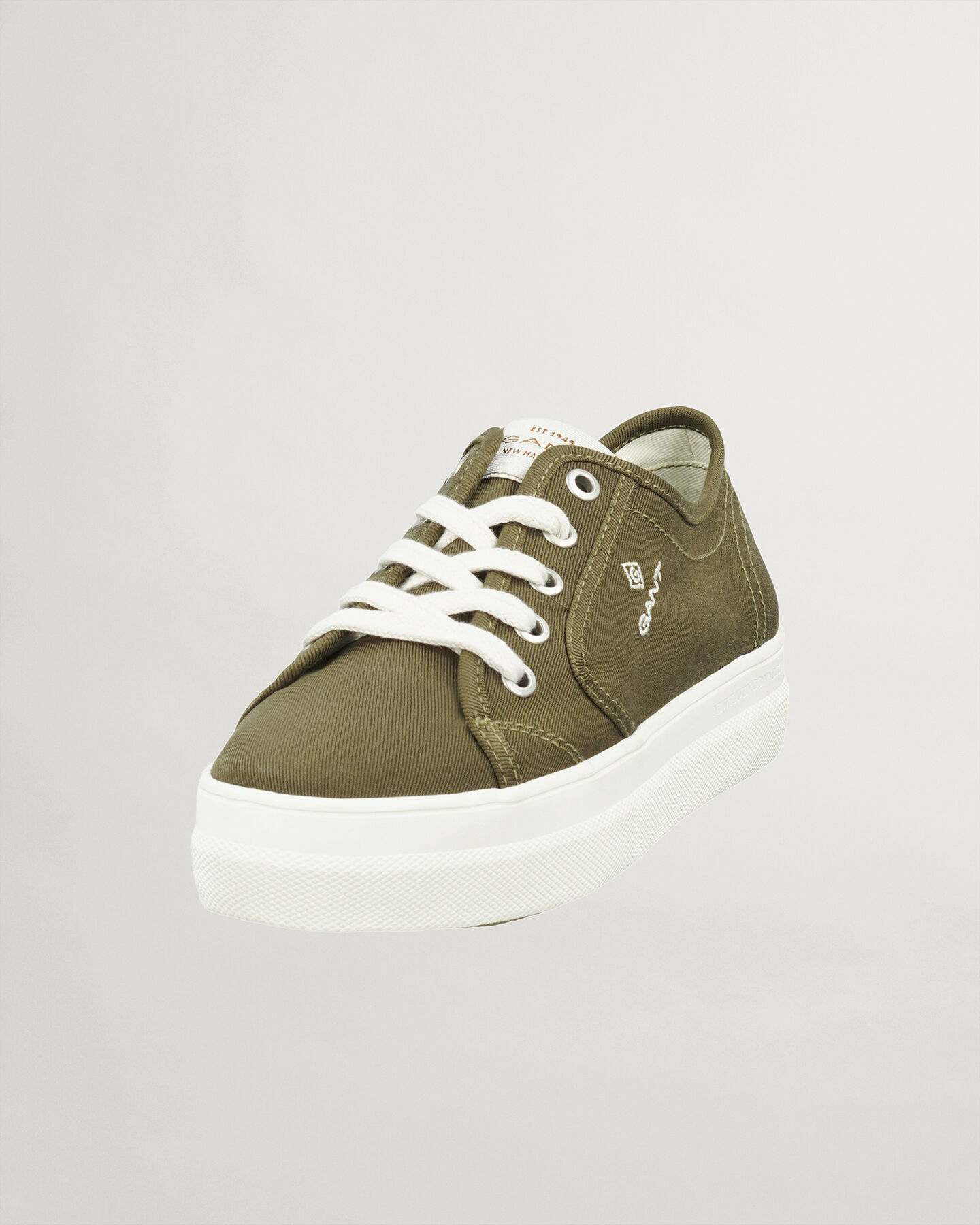 Leisha Sneaker