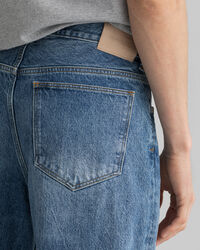Lockere Jeans mit geradem Bein