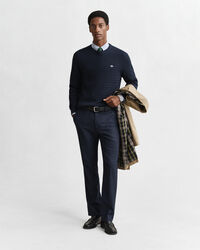 Rundhalspullover mit Mini-Zopfmuster