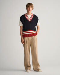 Voluminöse Chinohose mit Bundfalten