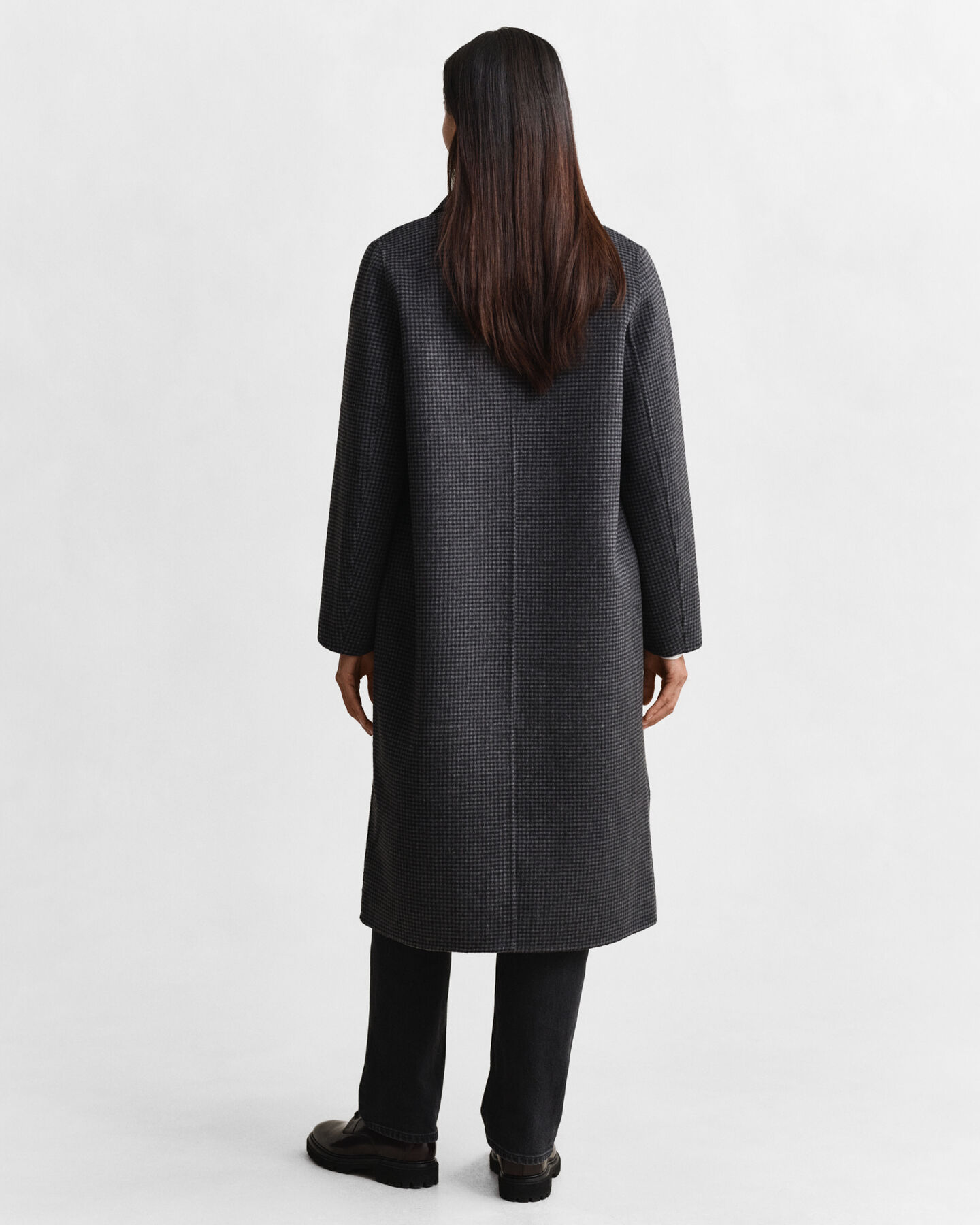 Handgenähter Mantel mit Karomuster