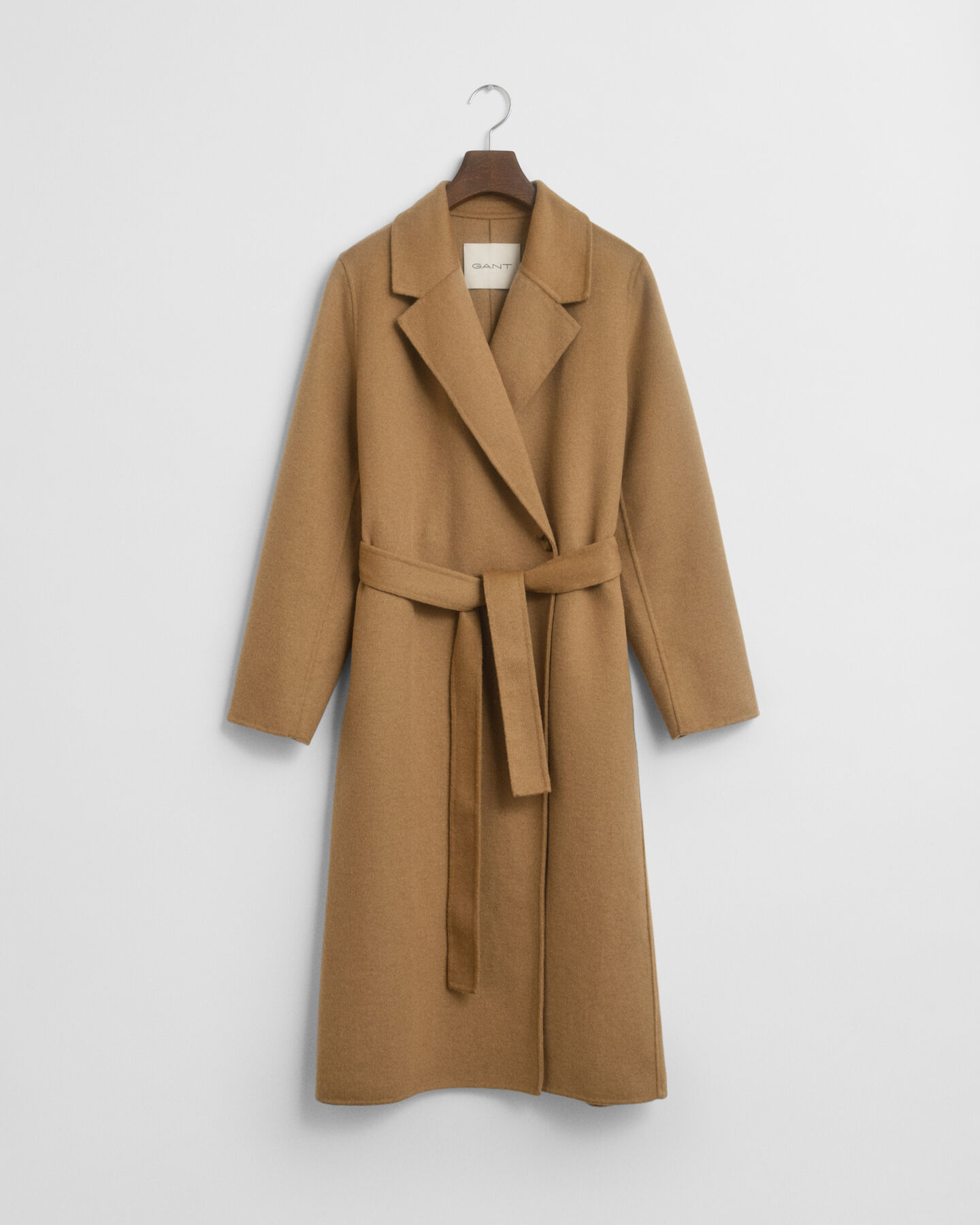 Handgenähter Mantel mit Gürtel