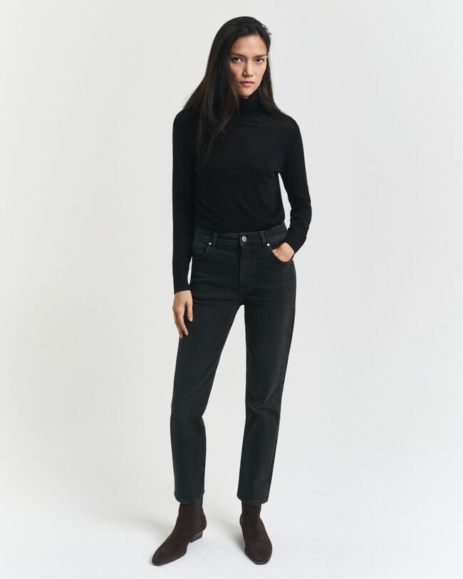 Verkürzte Slim Fit Jeans in Schwarz