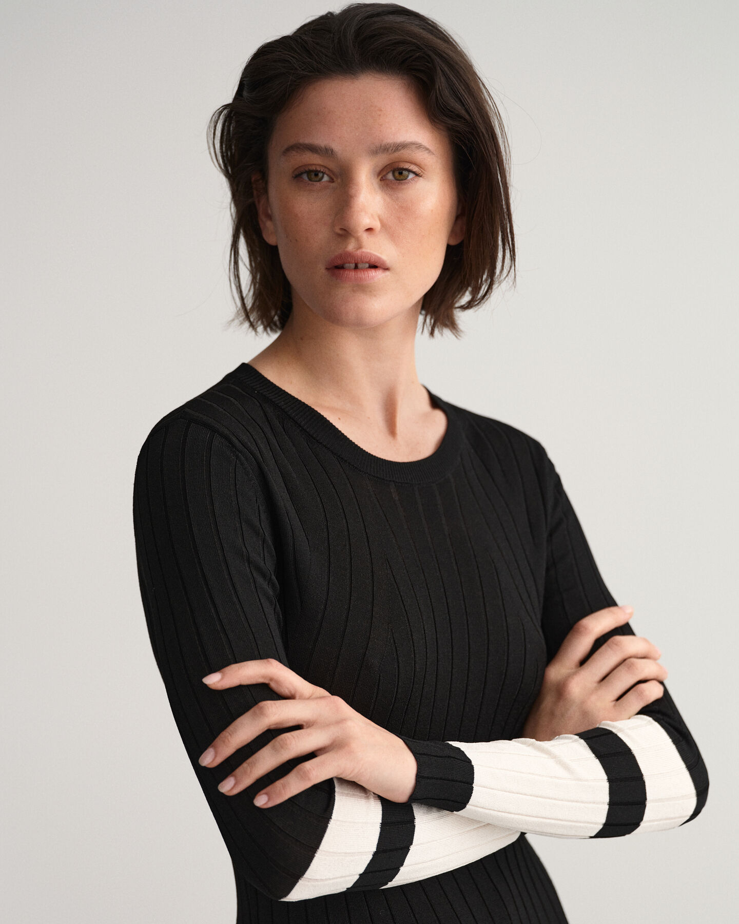 Geripptes Kleid mit Blockstreifen