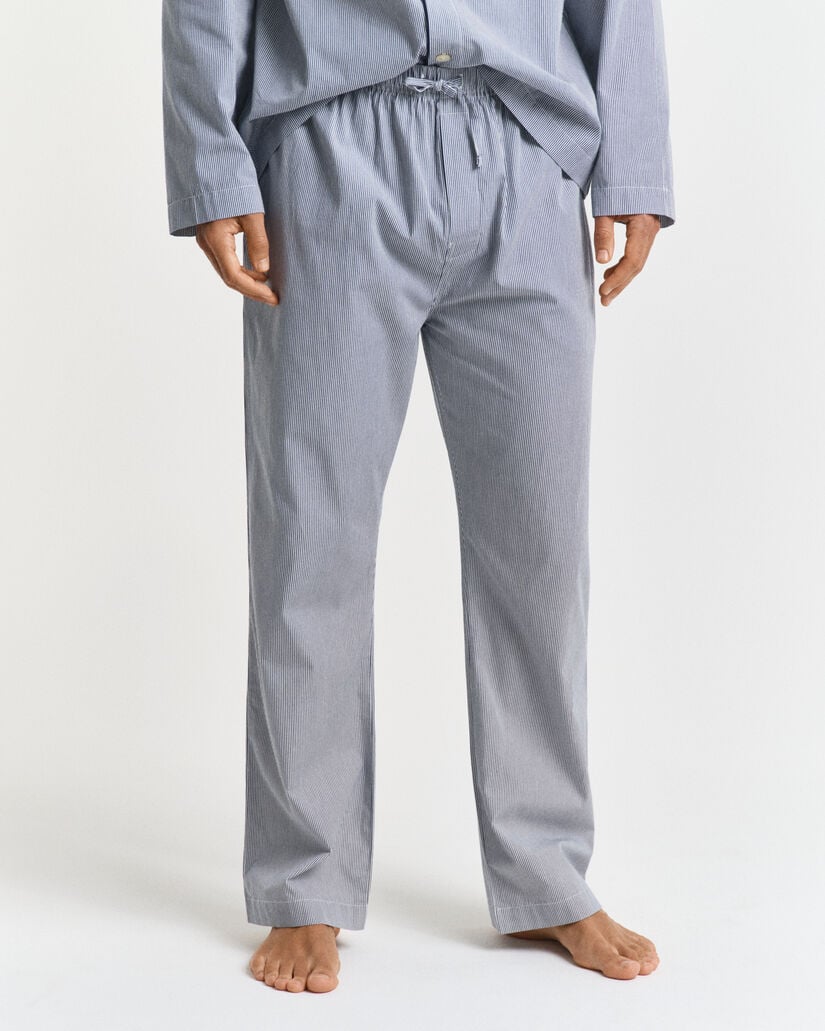 Gestreifter Pyjama