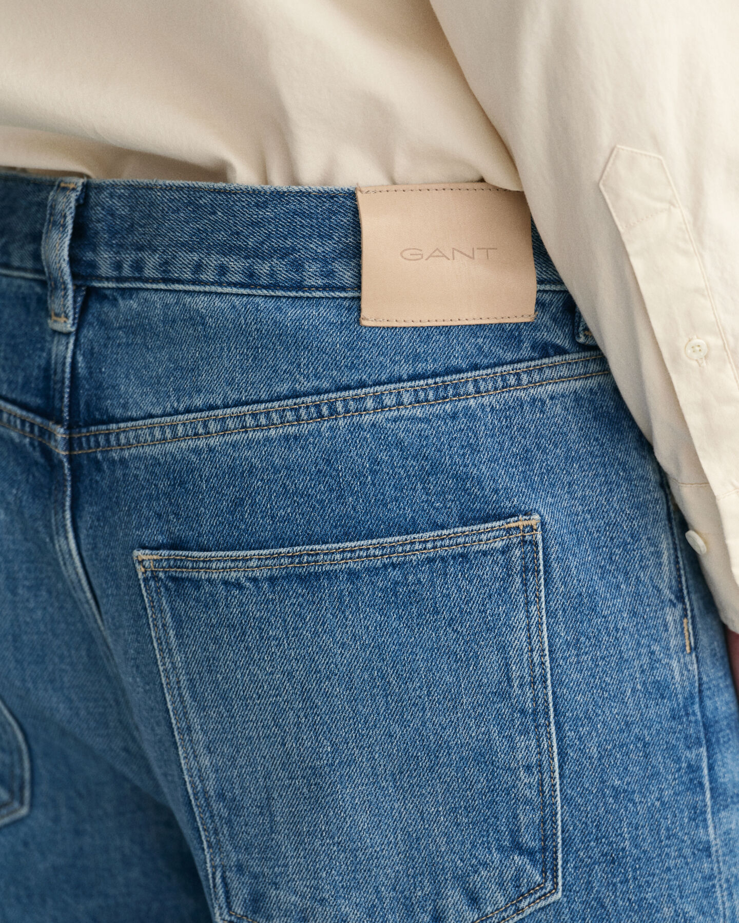 Relaxed Fit Stonewashed Jeans