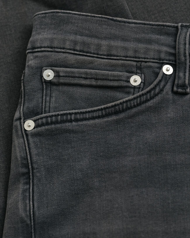 Extra Slim Fit Active Recover Jeans in Schwarz