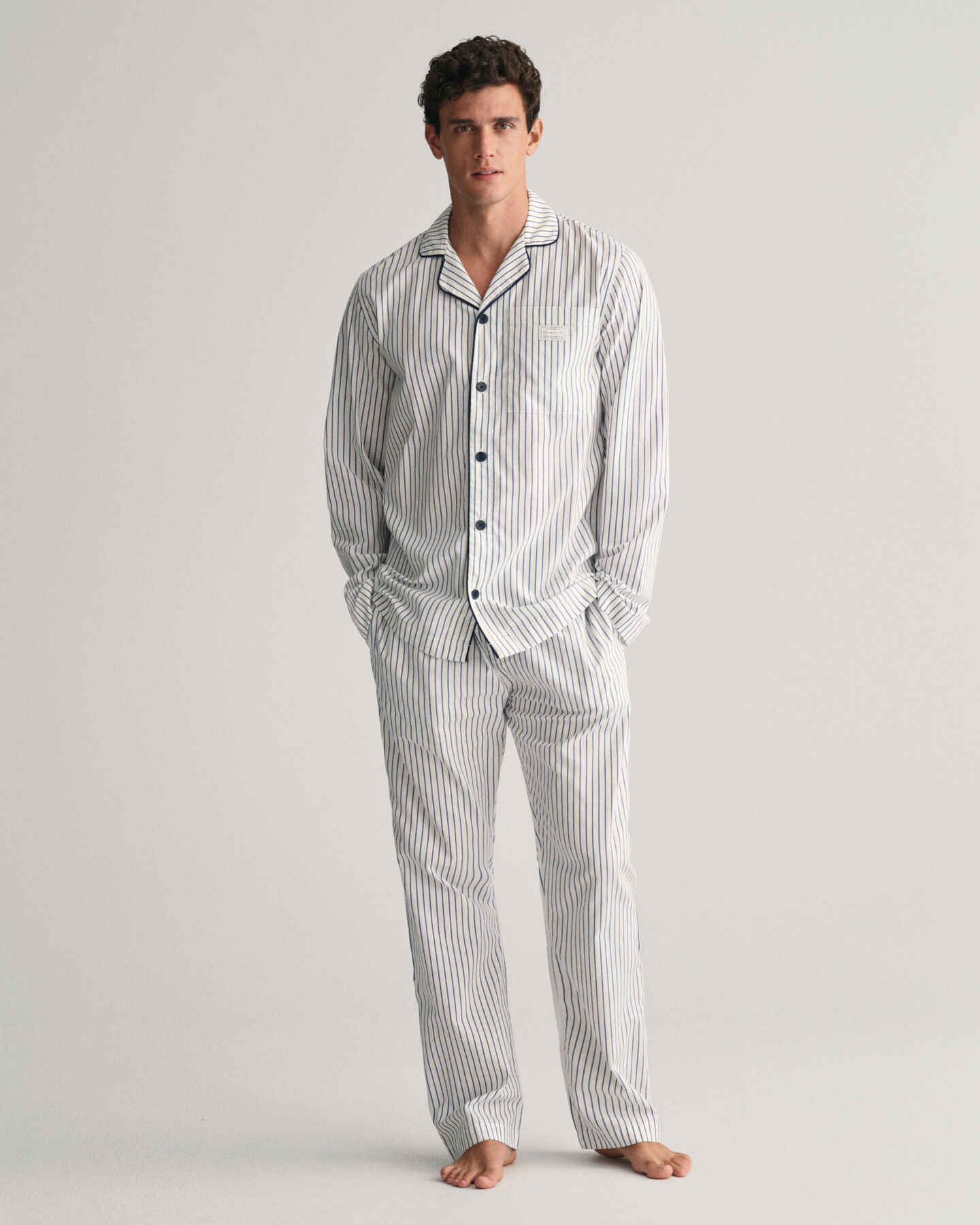 Gestreifte Pyjamahose & Hemd in Geschenkbox
